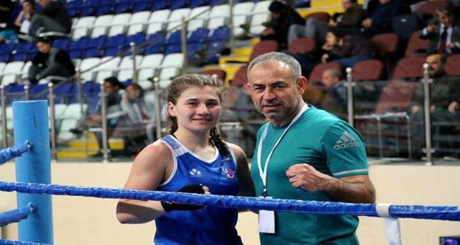 Milli boksör Çağla Aluç, Avrupa ikincisi oldu