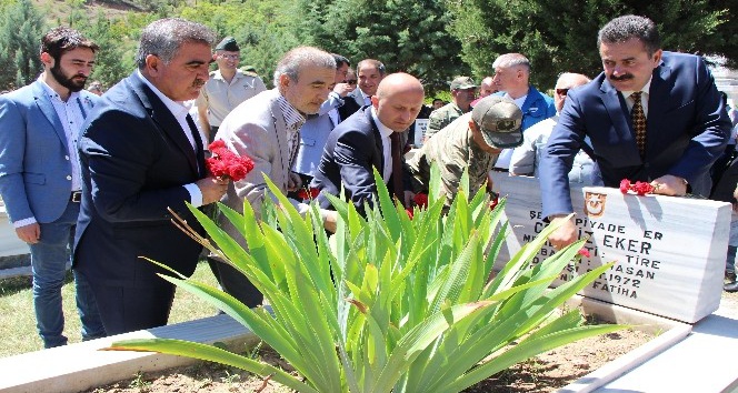 Amasya’da 15 Temmuz etkinlikleri şehitlik ziyaretiyle başladı