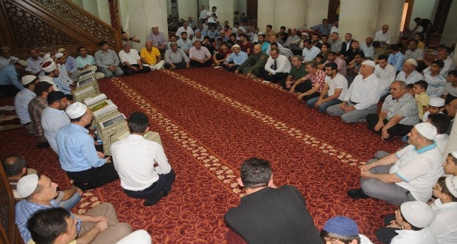 Cizre’de 15 Temmuz şehitleri için mevlit okutuldu