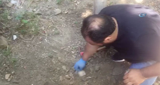 Beyoğlu&#039;nda narkotik polisi toprağın altından uyuşturucu çıkardı
