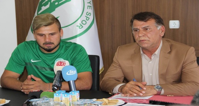 Sivas Belediyespor 10 futbolcuyla sözleşme imzaladı