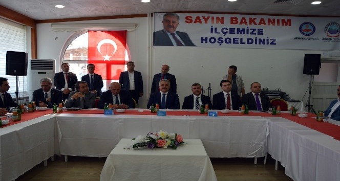 Bakan Arslan: “Büyük projeler sadece İstanbul ve Ankara’yı ilgilendirmiyor”