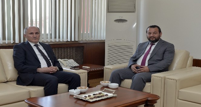 Rektör Akgül: “Karaman’ın kalkınmasında üniversite olarak gayret göstermeye devam edeceğiz”