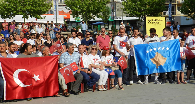 Kosova Türkiye için yürüdü