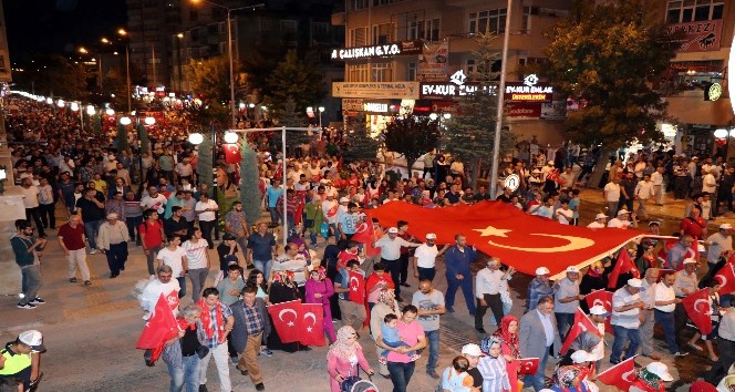 Yozgat’ta demokrasi nöbeti başladı