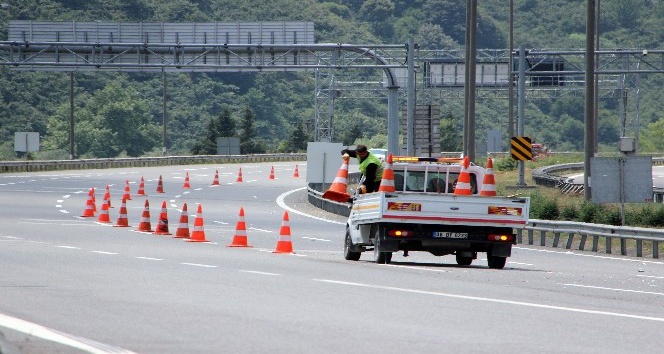 TEM otoyolu trafiğe açıldı, Bolu Dağı’nda trafik rahatladı