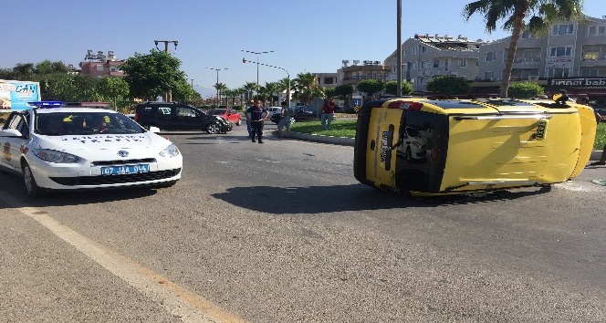 Manavgat’ta trafik kazası: 9 yaralı