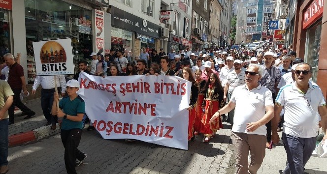 Bitlislilerden Artvin’e ‘kardeşlik’ gezisi