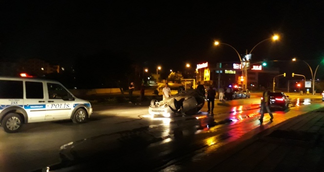 Başkent’te trafik kazası: 2 polis yaralı