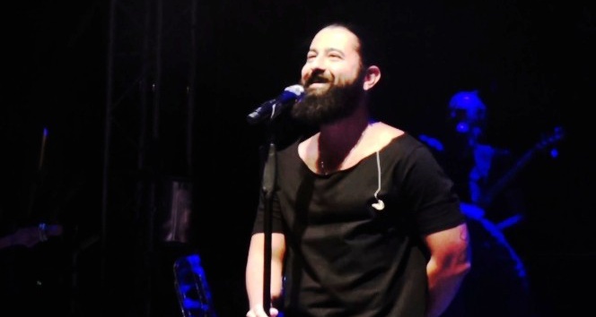 Ayvalık’ta Koray Avcı’dan müthiş konser