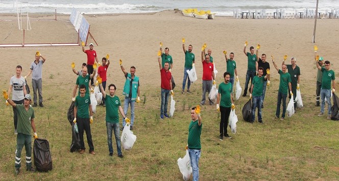 Giresun’da belediye çalışanları plaj ve altgeçitleri temizleme kampanyası başlattı