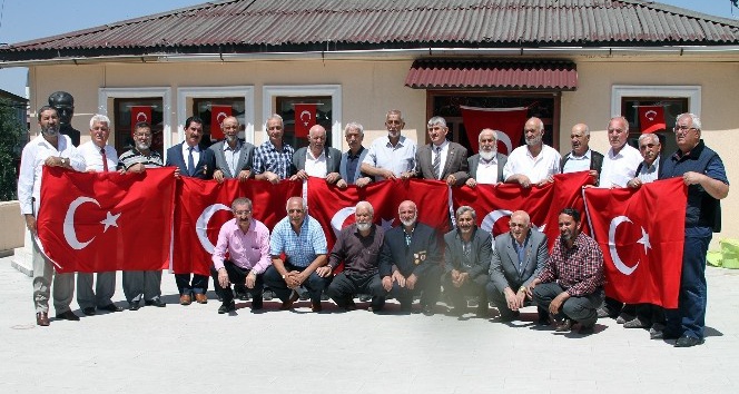 Mesci: “Türk askeri adaya barış getirdi”