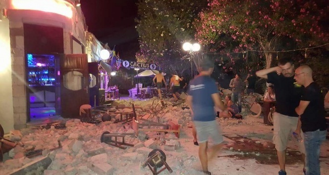 Yunanistan&#039;ın Kos Adası&#039;nda 2 kişi deprem sebebiyle hayatını kaybetti