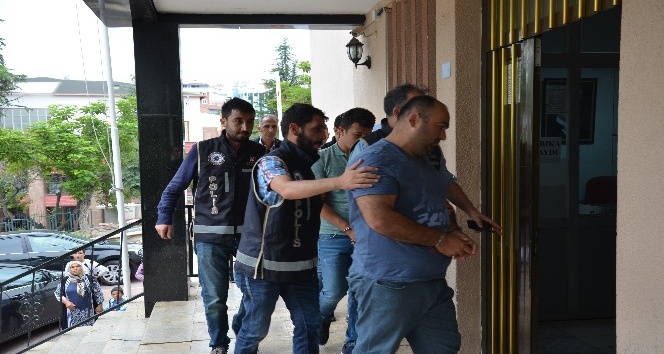 Bilecik’te gözaltına alınan 3 askeri personele adliyeye sevk edildi