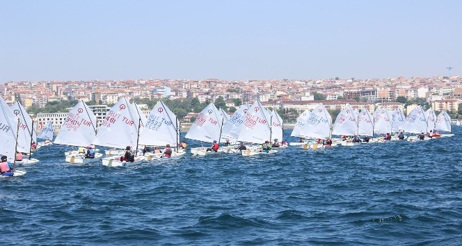 Uluslararası yelken yarışları Tekirdağ’da başladı