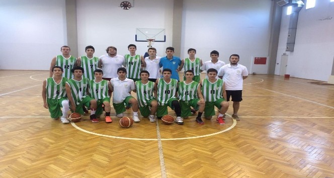 Yeşil-beyazlı basketbolcular İzmir’de devleşti