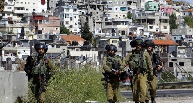 İsrail, Batı Şeria&#039;ya asker sevk etmeye başladı