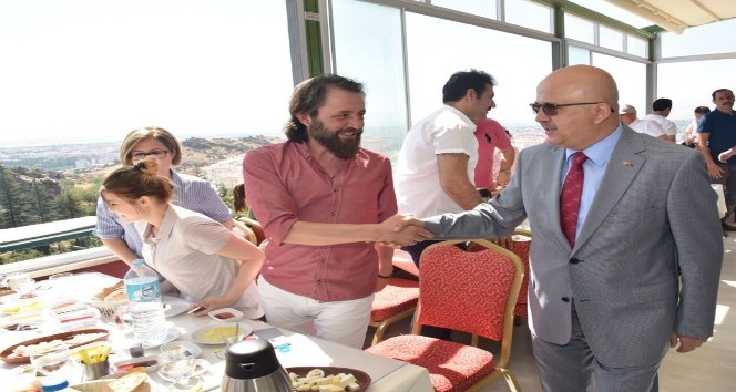 Başkan Çoban, 24 Temmuz Basın Bayramı’nı gazeteciler ile kutladı