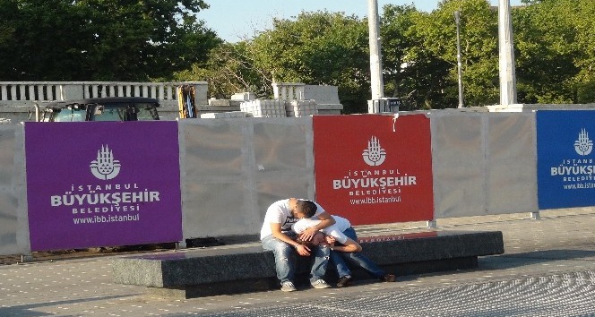 (Özel haber) Taksim’de bonzai içen gencin görüntüsü yürekleri yaktı