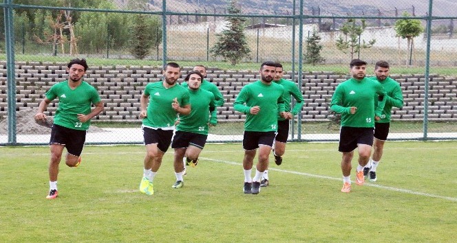 Ali Tandoğan, Şanlıurfaspor ile ilk antrenmanına çıktı