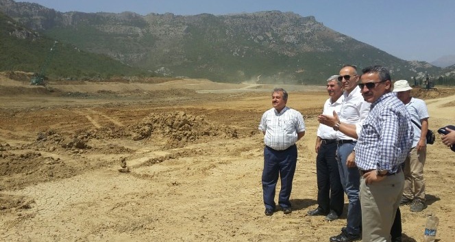 Başkan Tutal ve DSİ heyeti Kuğulu Göleti’nde incelemelerde bulundu