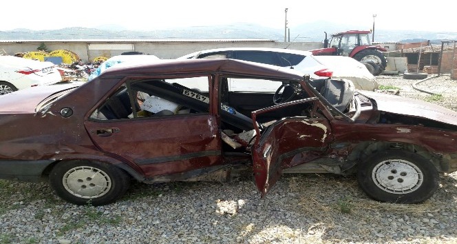 Alaşehir’de trafik kazası: 1 ölü, 4 yaralı