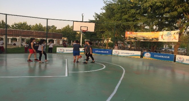Diyarbakır’da ‘Kardeşlik ve Spor Turnuvaları’ devam ediyor