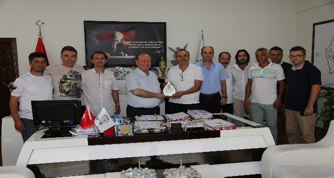 Masterlardan Başkan Özakcan’a teşekkür ziyareti