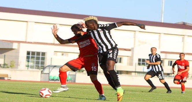 Ümraniyespor hazırlık maçında Manisaspor’u 3 golle geçti