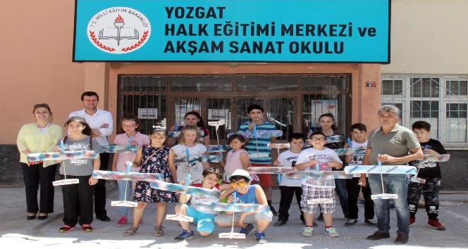 Model uçak kursu yoğun ilgi gördü