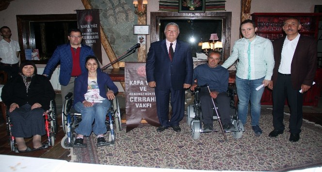 Bedensel engellilerin akülü araç sevinci.