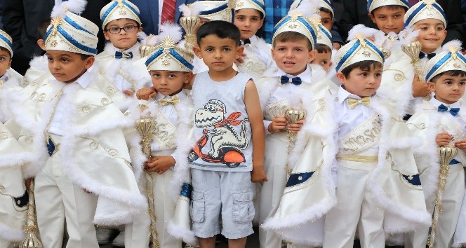 Yozgat’ta 62 çocuk için sünnet şöleni gerçekleştirildi