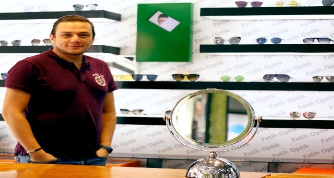 10 Liralık gözlük ömürlük hatalara yol açabilir
