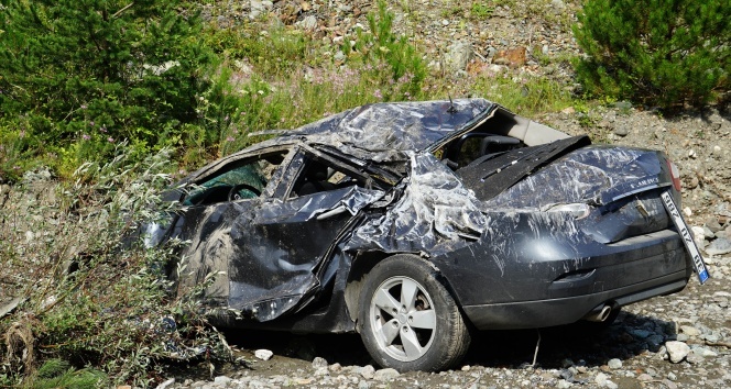 Kastamonu’da otomobil çaya uçtu: 3 ölü, 3 yaralı
