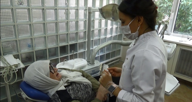 65 yaş üstü hastalar için ilk diş polikliniği açıldı