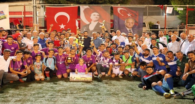 Bayraklı’da dernekler futbol turnuvasında buluşacak