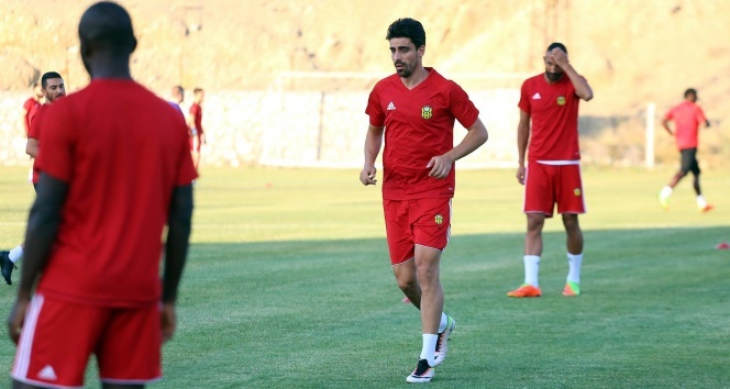 Evkur Yeni Malatyaspor'un yeni transferlerinden iddialı ...