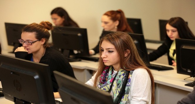 Yaşar Üniversitesi’nden yüksek lisans ve doktora fırsatı