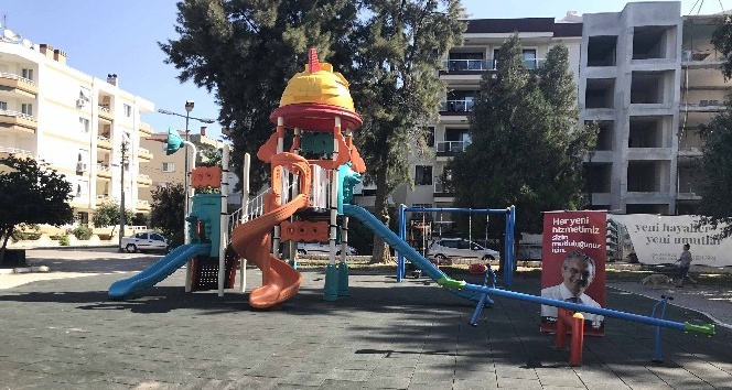 Karşıyaka’nın parkları yenileniyor