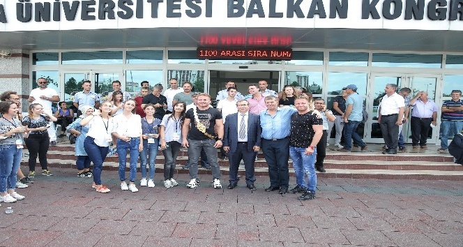 Antalyalı başpehlivan eğitim hayatını Edirne’de sürdürecek