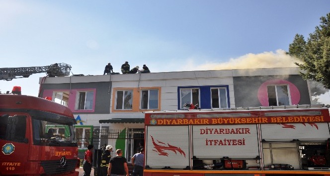 Diyarbakır’da rehabilitasyon merkezinde çıkan yangın korkuttu