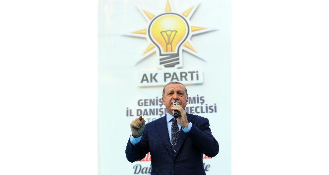 Cumhurbaşkanı Erdoğan: “Sen kimsin ki Türkiye’nin Cumhurbaşkanına konuşuyorsun”