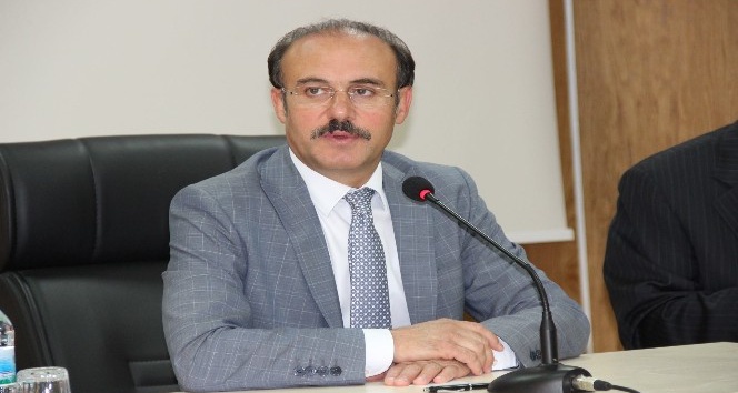 Vali Yurtnaç,"Göçmenler bizim namusumuz, onlara devlet olarak bakacağız"