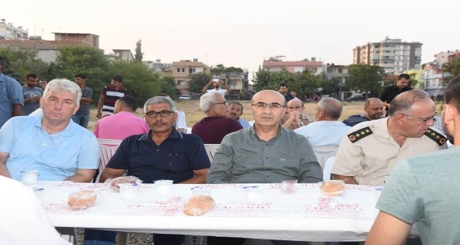 Vali Mahmut Demirtaş, şehit polis memuru Hacı Ahmet Öztürk için düzenlenen mevlide katıldı