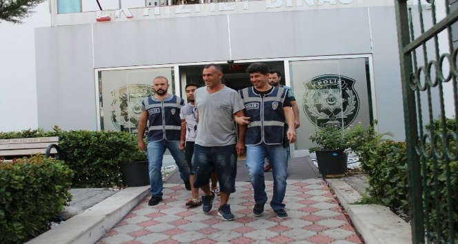 Antalya’da içinde baba oğlun da bulunduğu hırsızlık çetesi çökertildi