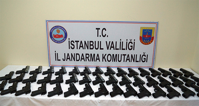 İstanbul&#039;da Jandarmadan ruhsatsız silah operasyonu