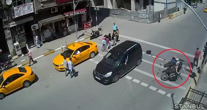 İstanbul&#039;da meydana gelen trafik kazaları mobese kameralarında