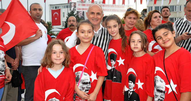 Başkan Hasan Akgün: &#039;30 Ağustos, şanlı Türk tarihinin dönüm noktasıdır&#039;