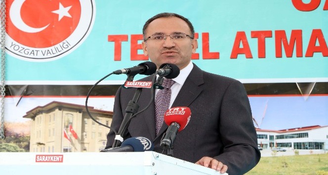 Bozdağ: "Cumhurbaşkanını indirmek istiyorlar"