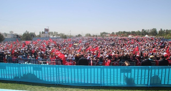 On binlerce Malazgirtli Cumhurbaşkanı Erdoğan’ı bekliyor